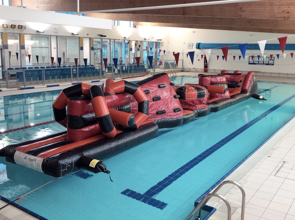 inflatable swim up bar